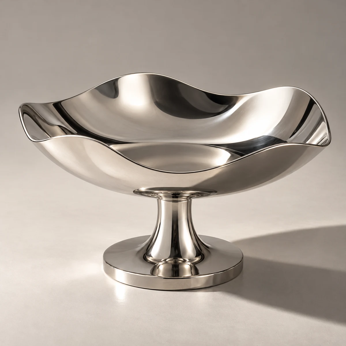Chrome Wake, Silver Polished stainless steel pedestal bowl